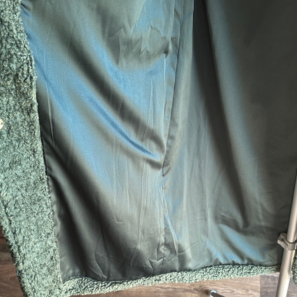 Monrow Forest Green Teddy Jacket - Picture 10 of 14